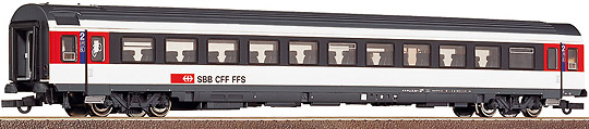 Passenger car 2ns class type EW-IV<br /><a href='images/pictures/Roco/45328.jpg' target='_blank'>Full size image</a>